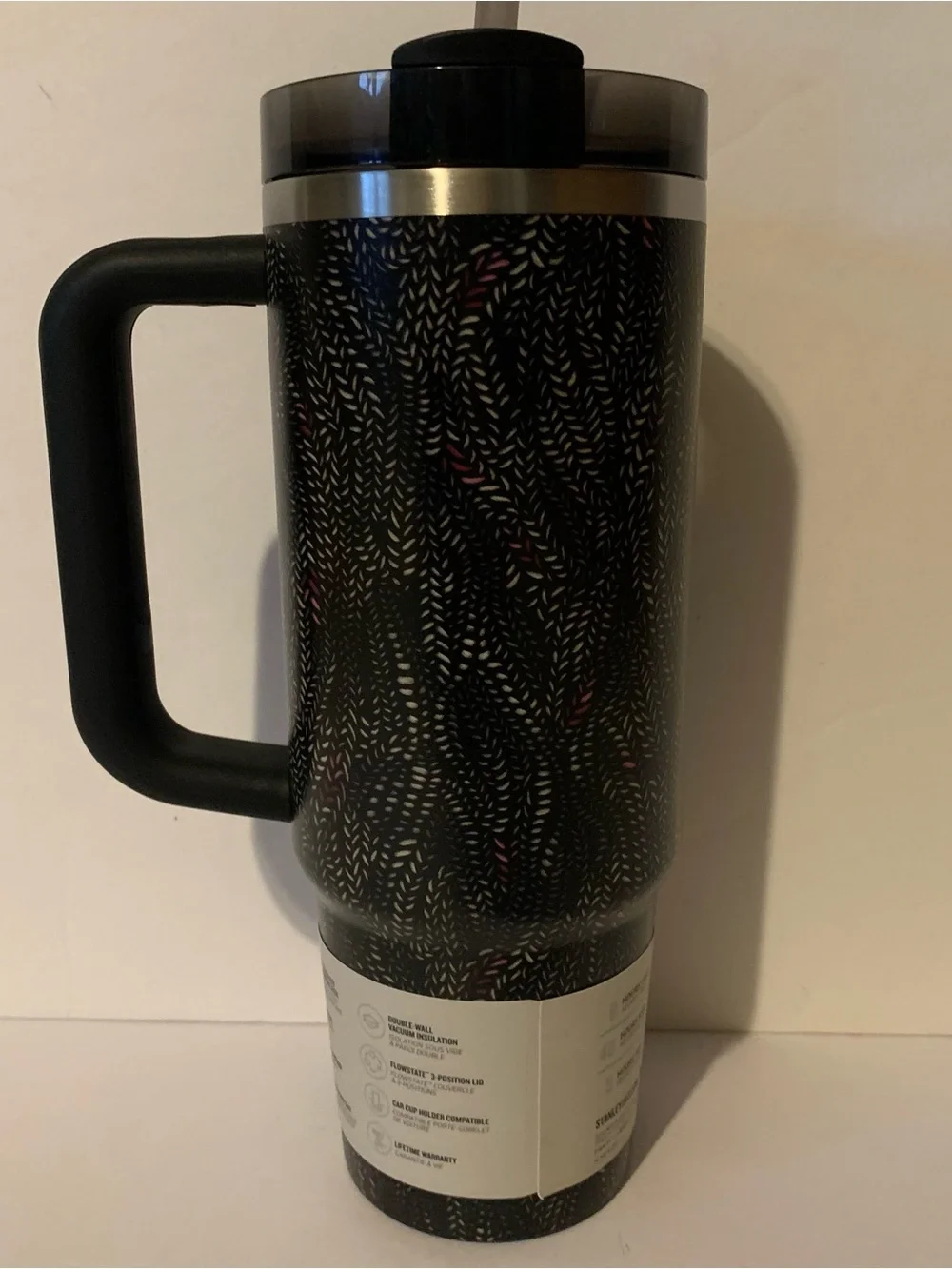 NWT. STANLEY x Calia 30 oz Flowstate Quencher H2.0 Tumbler Black Serpent